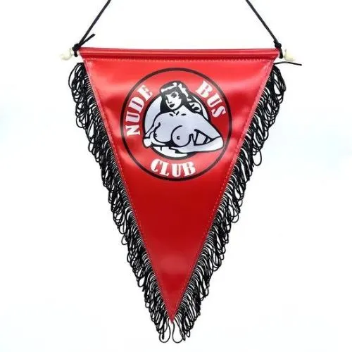 Deluxe-vaan-Nude-bus-club