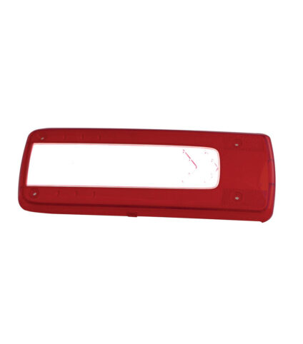 Lente vermelha de luz traseira de automóvel.