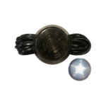 Luz LED subaquática redonda com cabo preto enrolado.