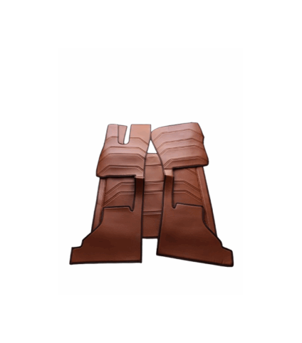 Tapetes em pele castanha para carro