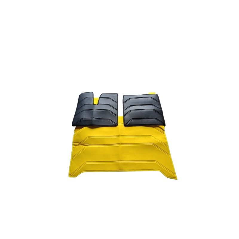 WhatsApp_Image_2025-10-22_at_10.49.50__1_-removebg-preview Tapete de entrada amarelo com detalhes pretos.