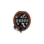 Farol LED redondo com moldura laranja.