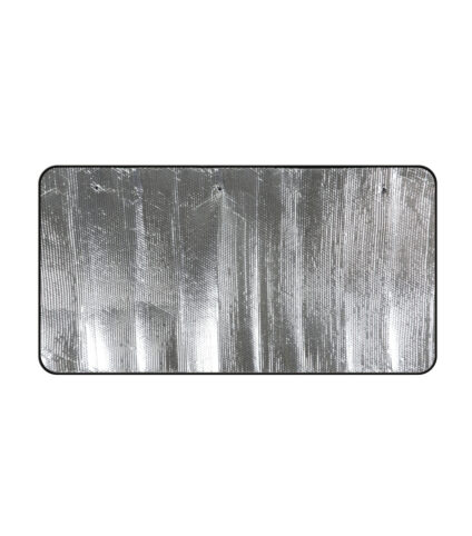 Protetor solar de carro prateado refletivo.